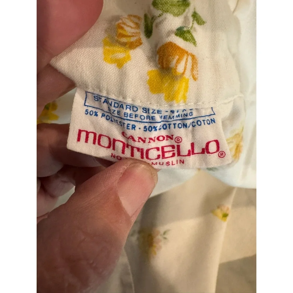 Vtg Pillowcases Monticello Yellow Orange 20